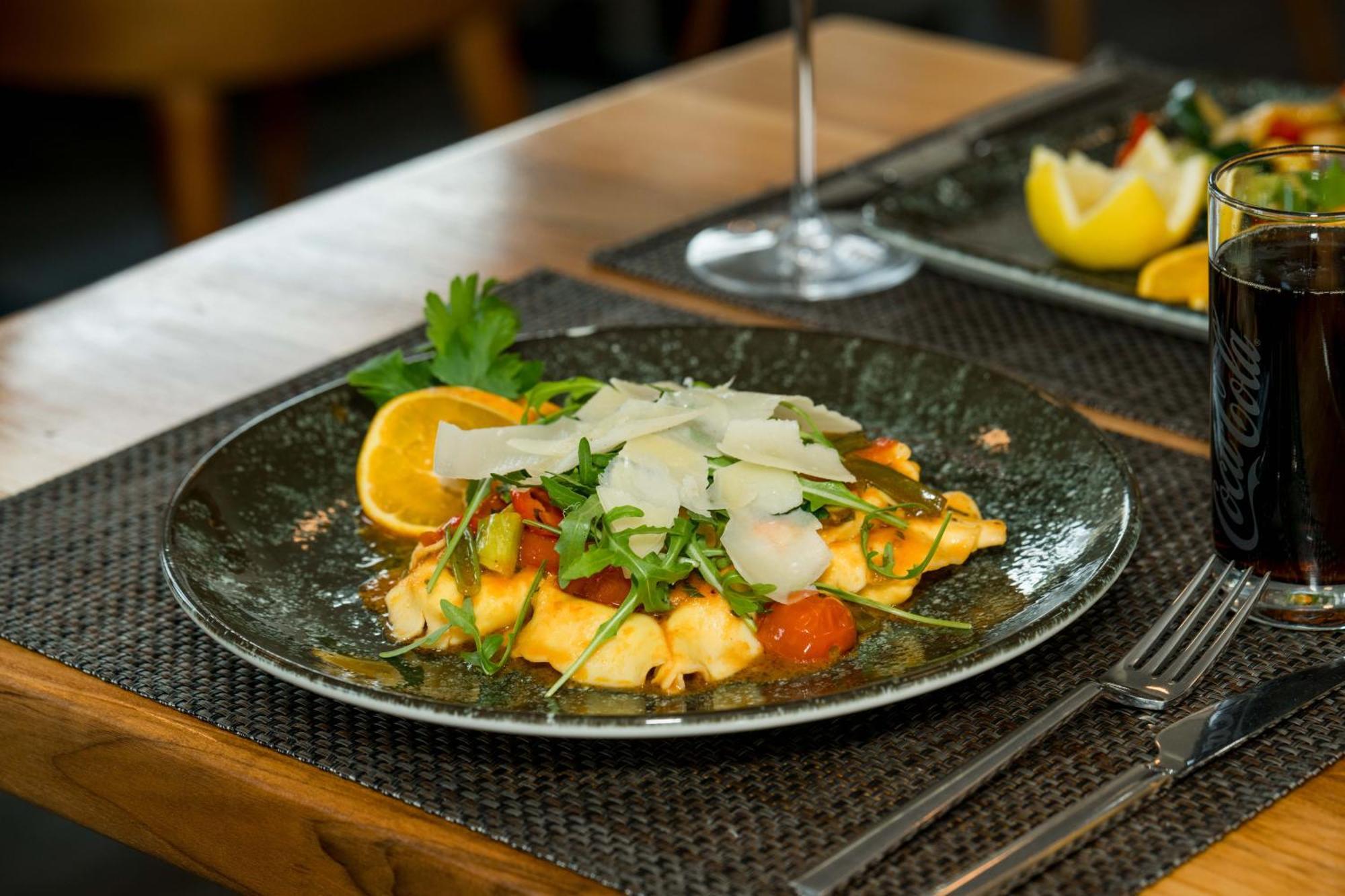 Roca Restaurant Und Hotel Bommersheim Eksteriør bilde