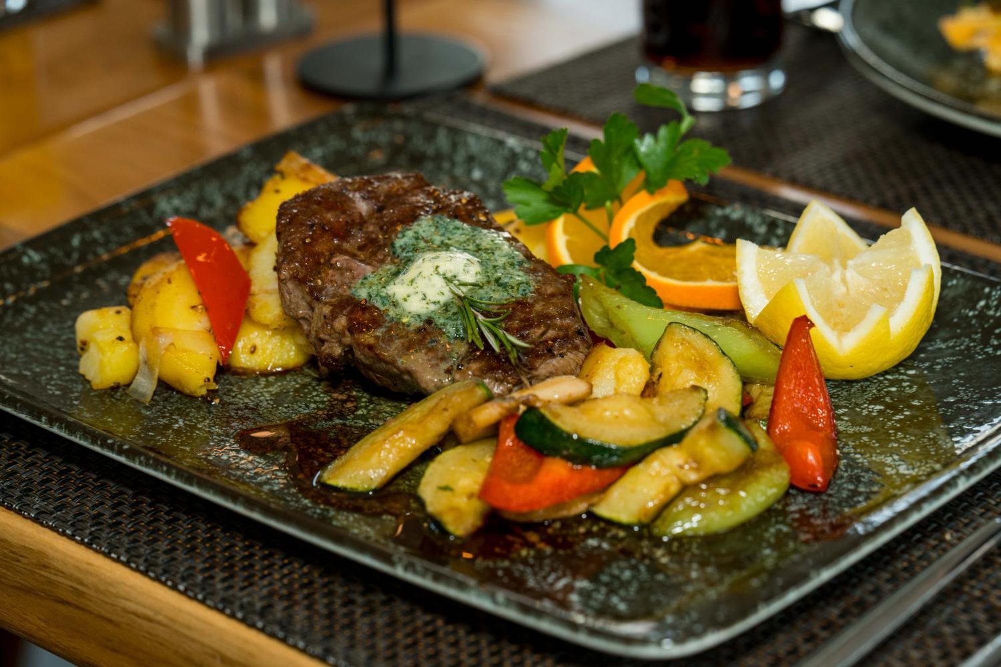 Roca Restaurant Und Hotel Bommersheim Eksteriør bilde