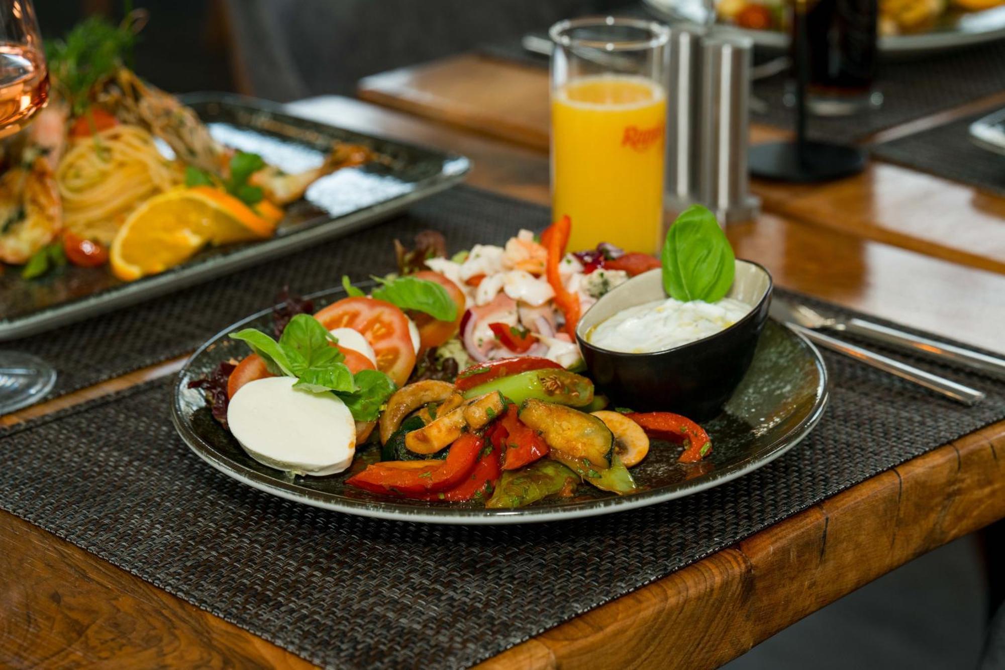 Roca Restaurant Und Hotel Bommersheim Eksteriør bilde